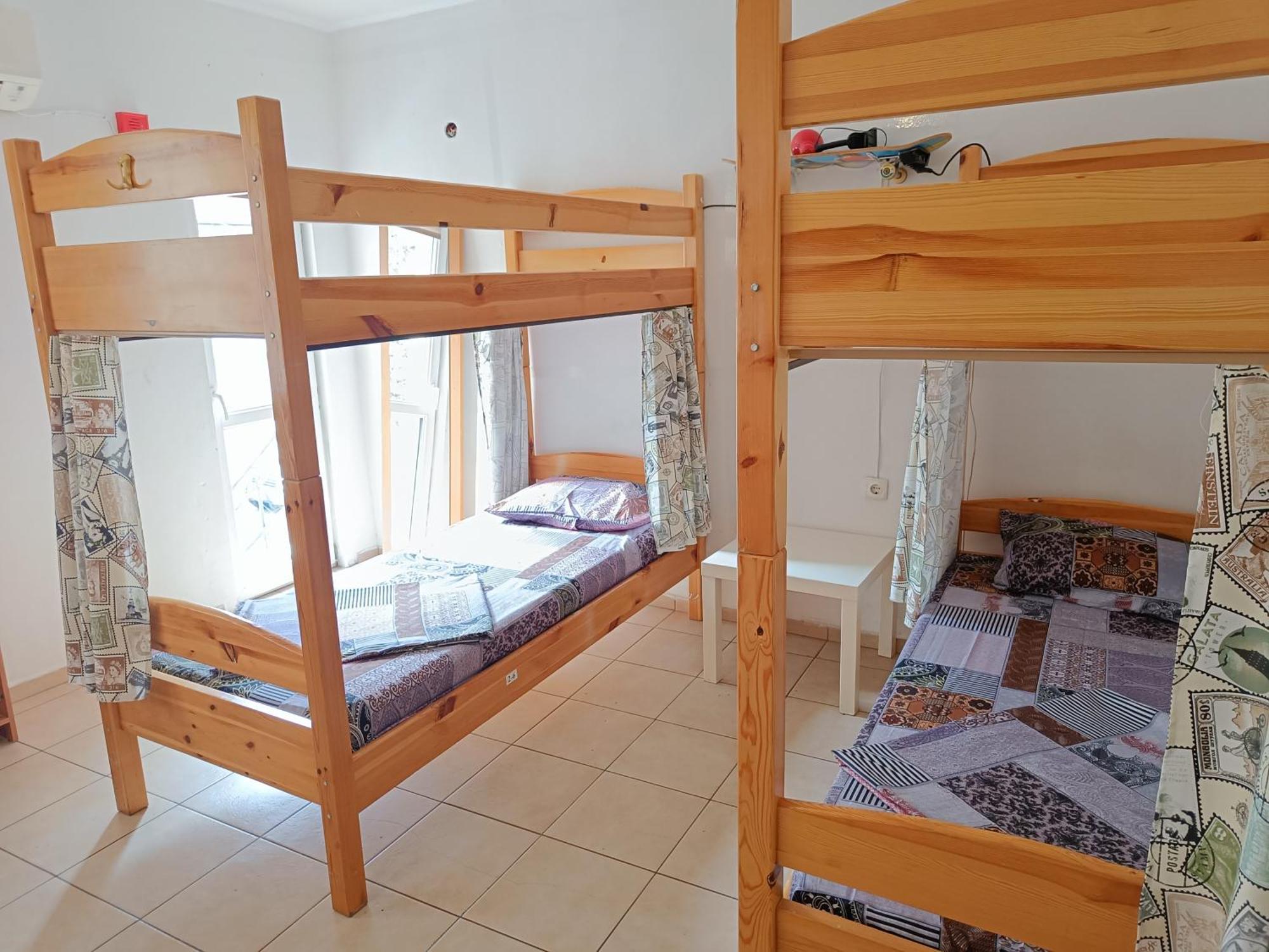 10 Coins Hostel & Tours Σόφια Δωμάτιο φωτογραφία