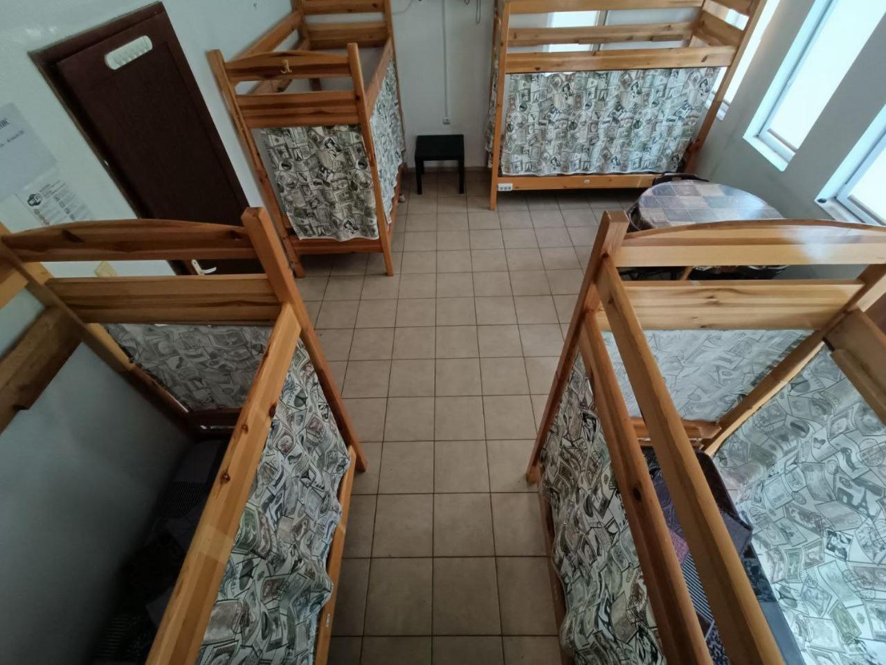 10 Coins Hostel & Tours Σόφια Δωμάτιο φωτογραφία