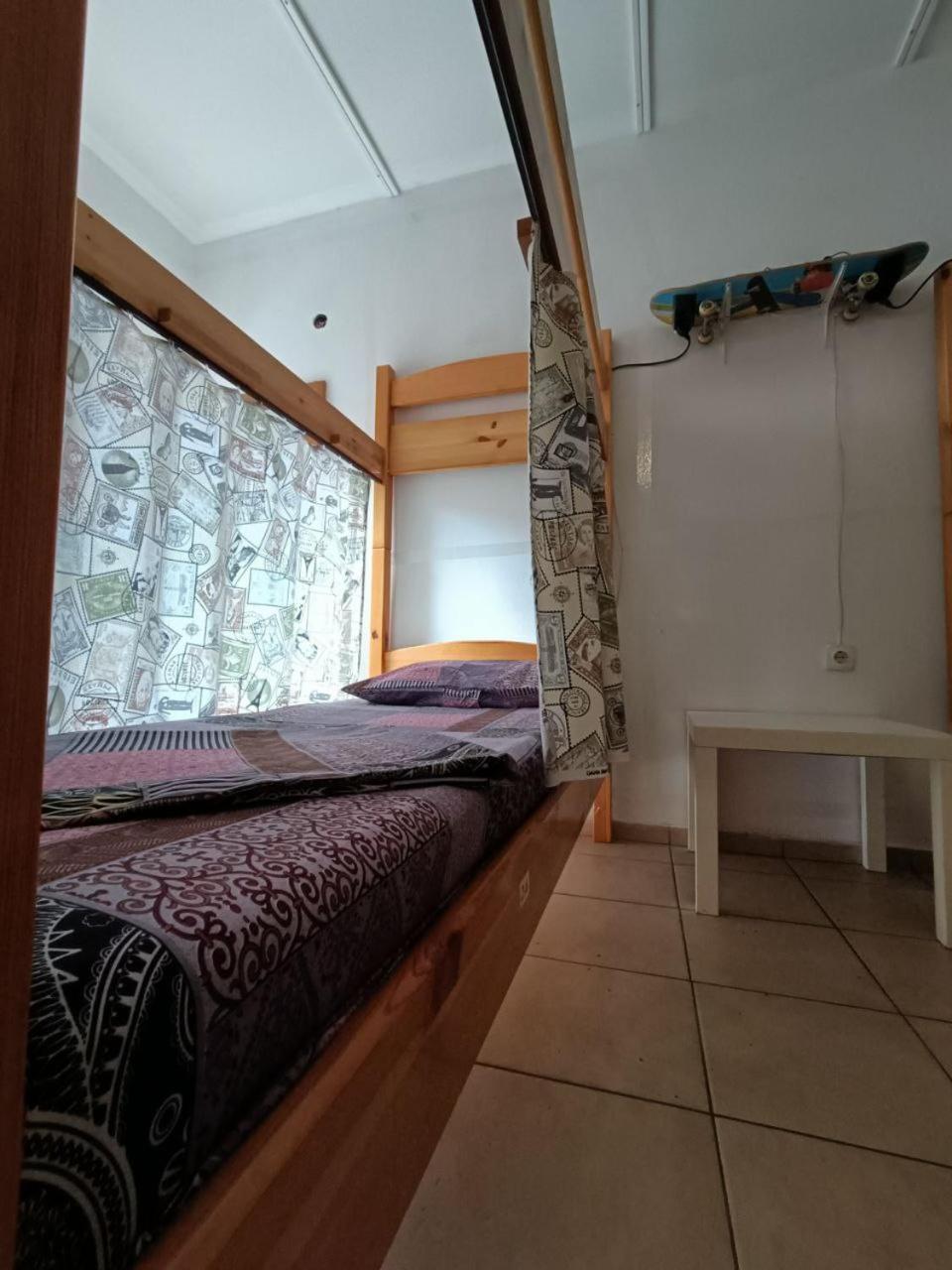 10 Coins Hostel & Tours Σόφια Δωμάτιο φωτογραφία