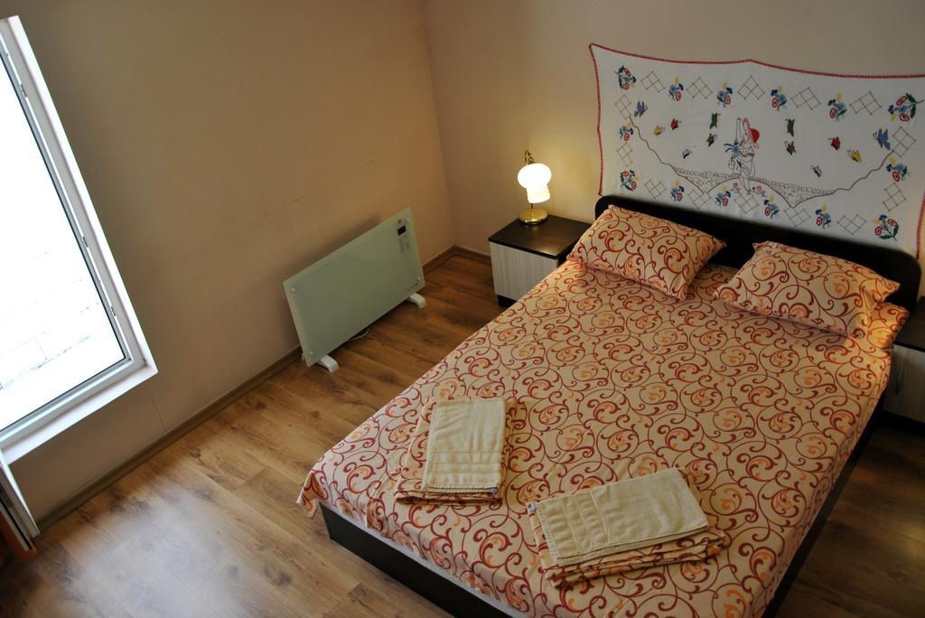 10 Coins Hostel & Tours Σόφια Δωμάτιο φωτογραφία