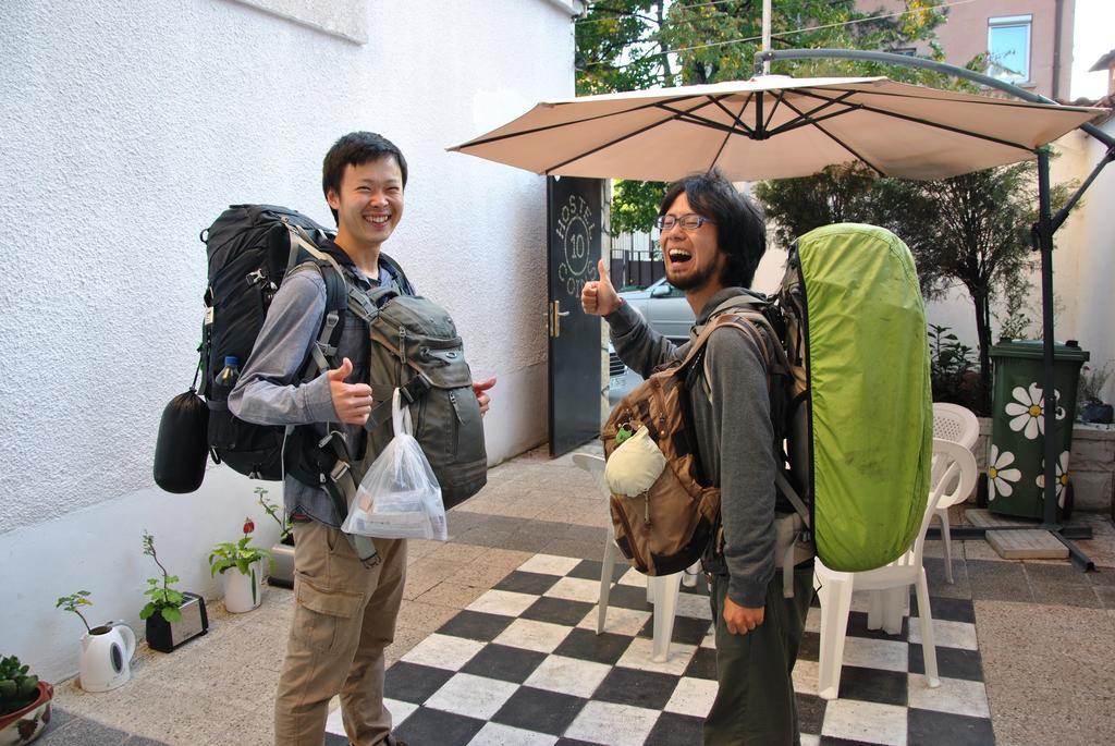10 Coins Hostel & Tours Σόφια Εξωτερικό φωτογραφία