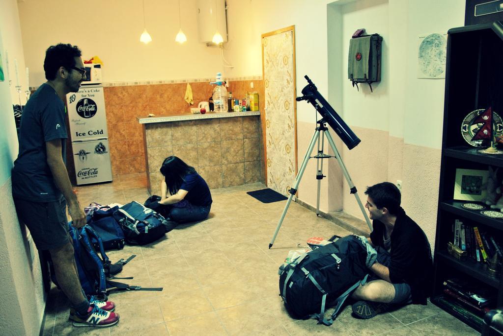 10 Coins Hostel & Tours Σόφια Εξωτερικό φωτογραφία