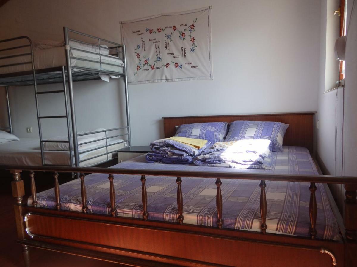 10 Coins Hostel & Tours Σόφια Εξωτερικό φωτογραφία